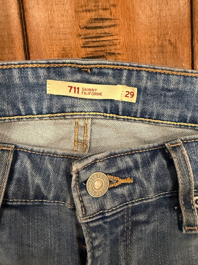 Levi's 711 Skinny Jeans Size 29 - photo 2