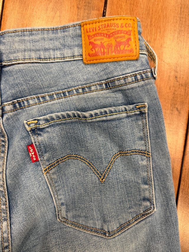 Levi's 711 Skinny Jeans Size 29 - photo 5