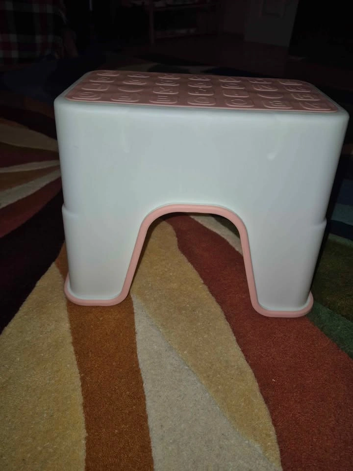 Step and chair - photo 4