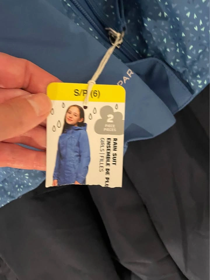 $20 each - NEW size 4/5, 6, 7/8 Paradox raincoat with splashpant - photo 2