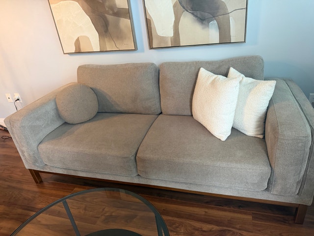 Modern Beige Loveseat - photo 3