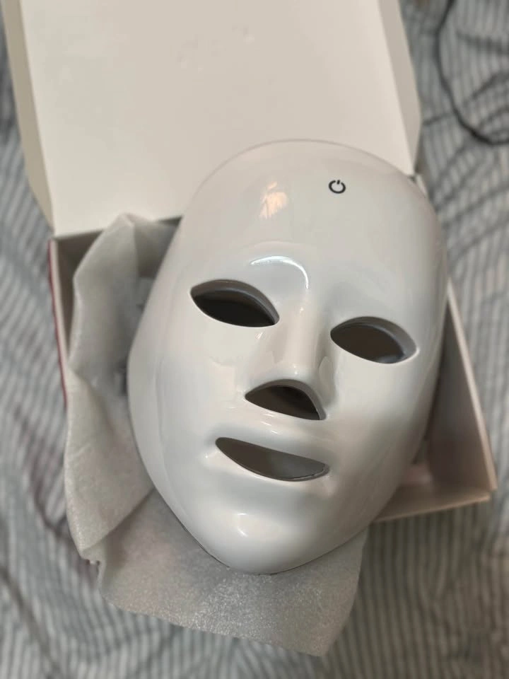 Pursonic 7-in-1 LED Light Therapy Face Mask - photo 2