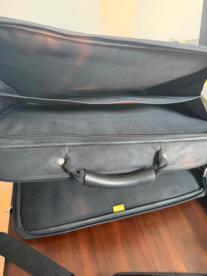 Large leather Laptop Bag and Zippered document folder - photo 2