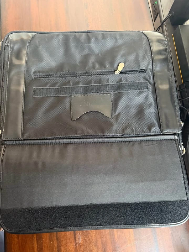 Large leather Laptop Bag and Zippered document folder - photo 5