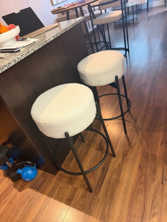 Set of 2 White Bouclé Counter Stools