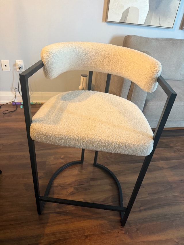 Set of 2 White Bouclé Counter Chair