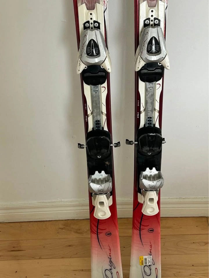 Salomon 154 cm downhill alpine Skis - photo 2