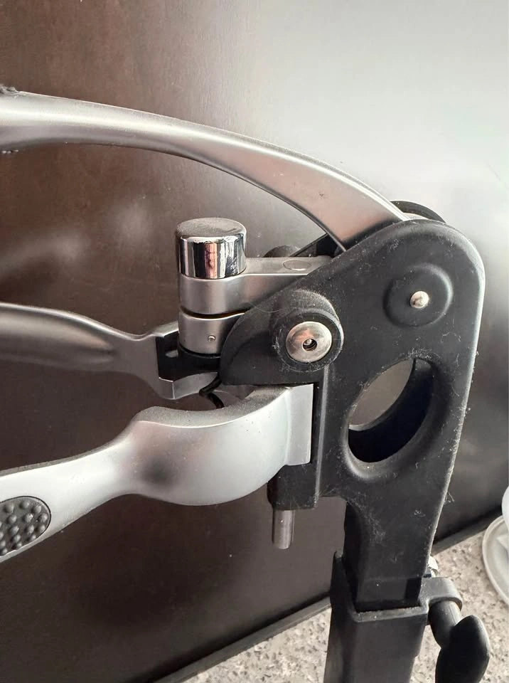 Wine Bottle Opener - photo 3