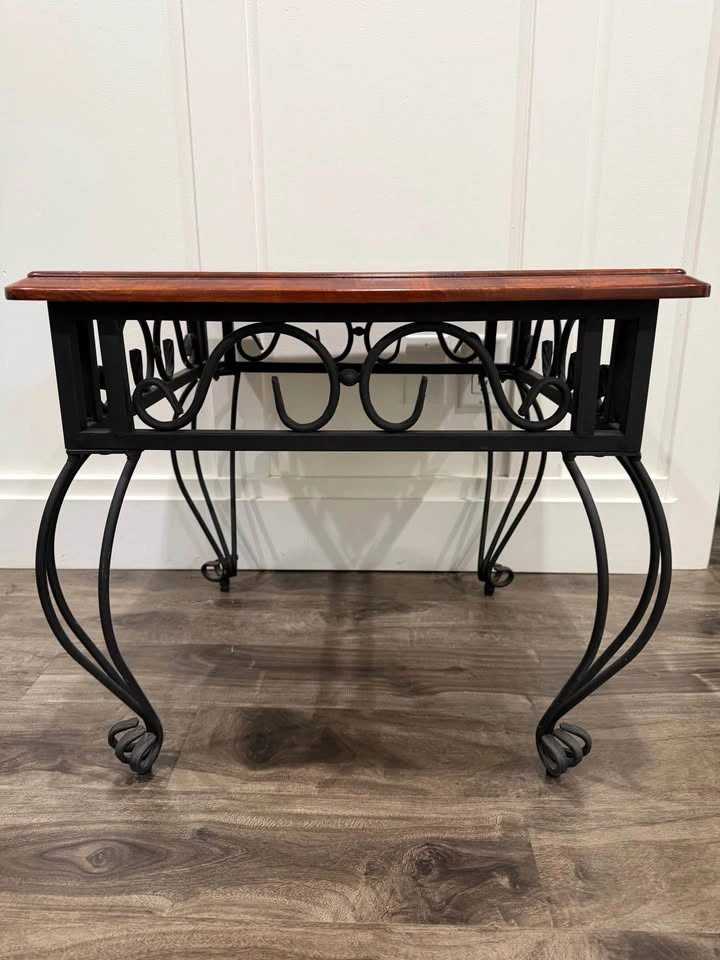 Wooden coffee table with 2 end tables - photo 4