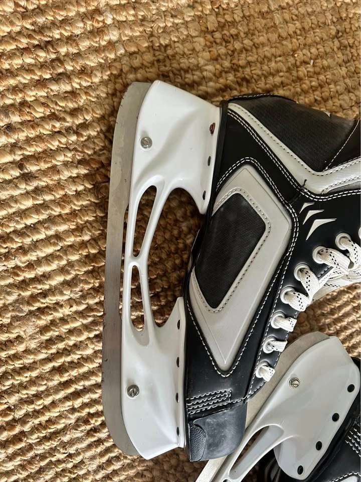 Easton Ice Hockey Skates Size 8.0 D - photo 2