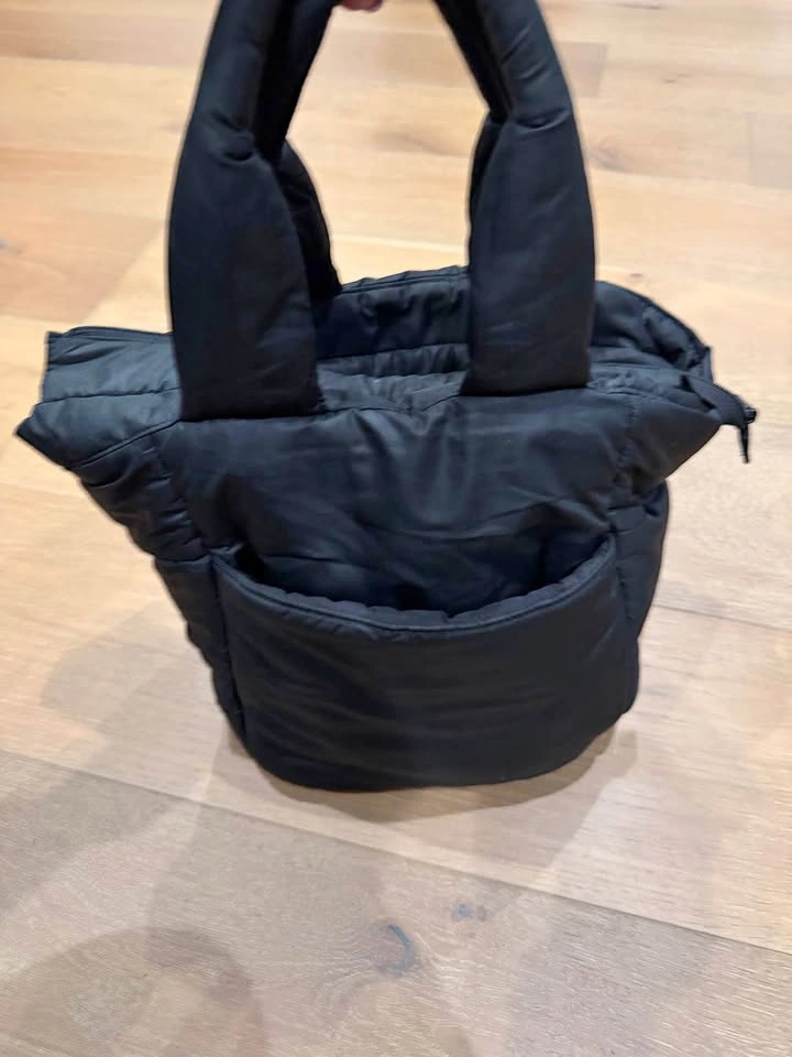 Black Tote Bag with Zipper and Pockets