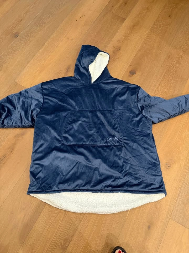 Comfy hooded cover - photo 3