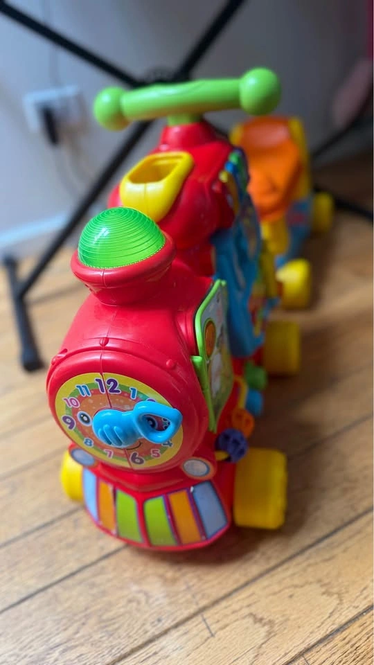Vtech Sit-to-Stand Train - photo 3