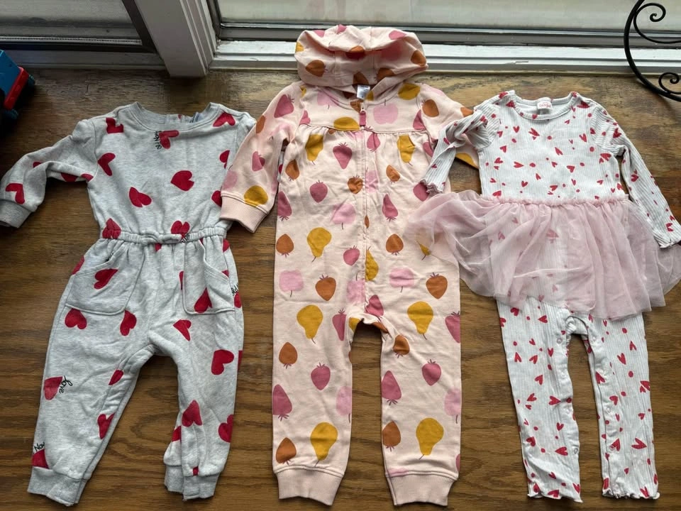 Toddler girls clothes lot size 18-24 months - photo 3