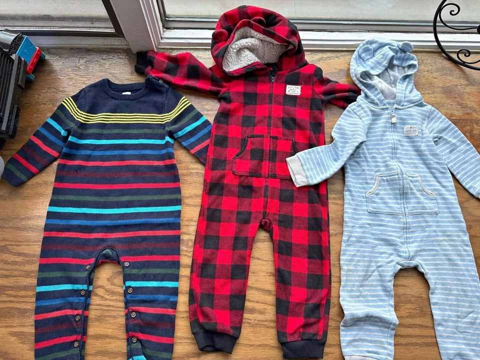 Toddler clothes size 18-24 months