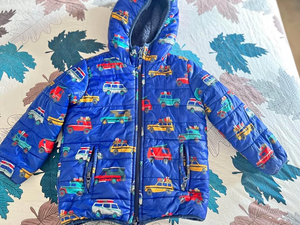 Winter jacket kids size-5 (pick up near Dearborn & Polk)