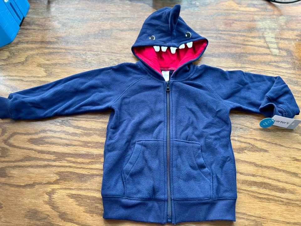 Kids hoodie/jacket size 4T