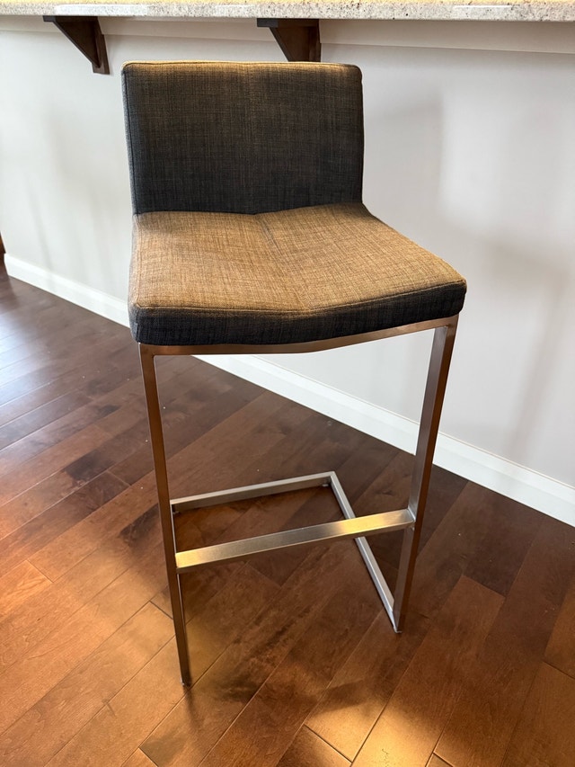 Modern bar height stools (x3) - photo 3