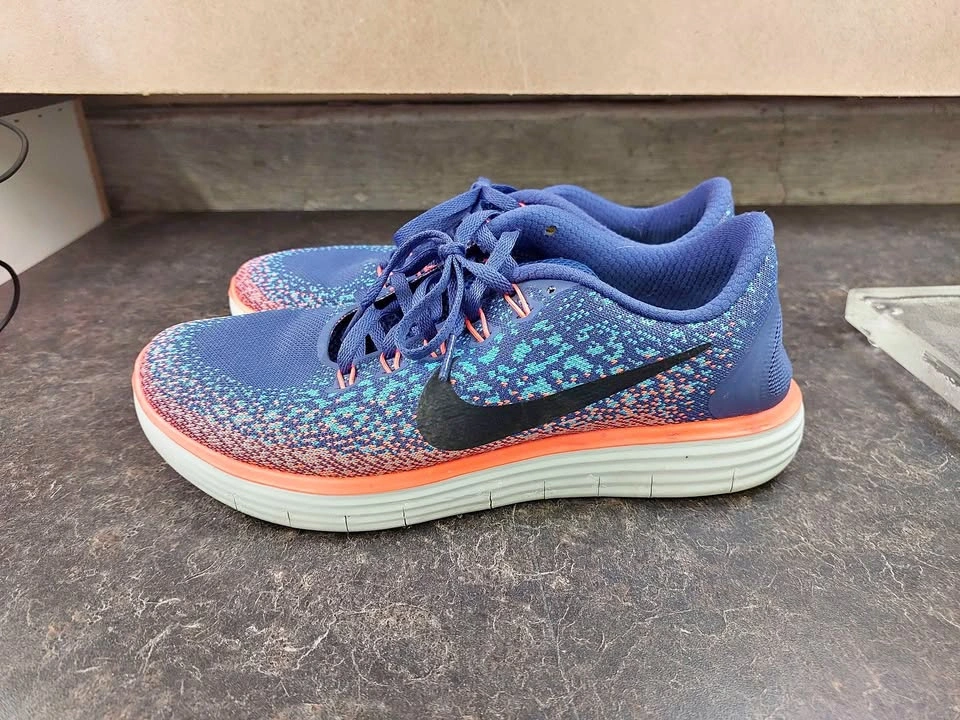 Nike Free RN Distance Womens Size 9