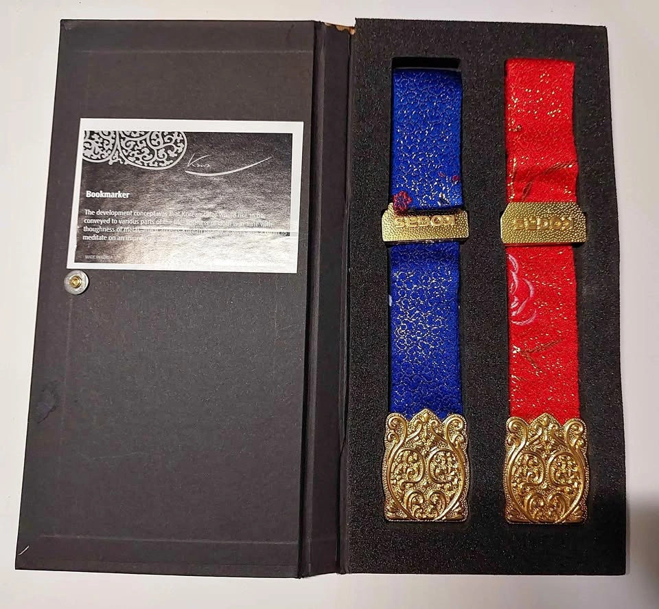 Vintage Korean Silk Bookmark, Kawa Korea Gift Set