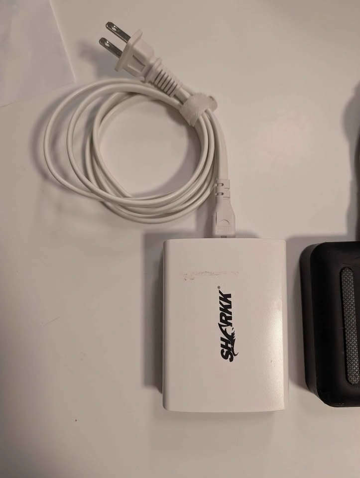 Shark and signal usb power chargers (TWO), COD - photo 3