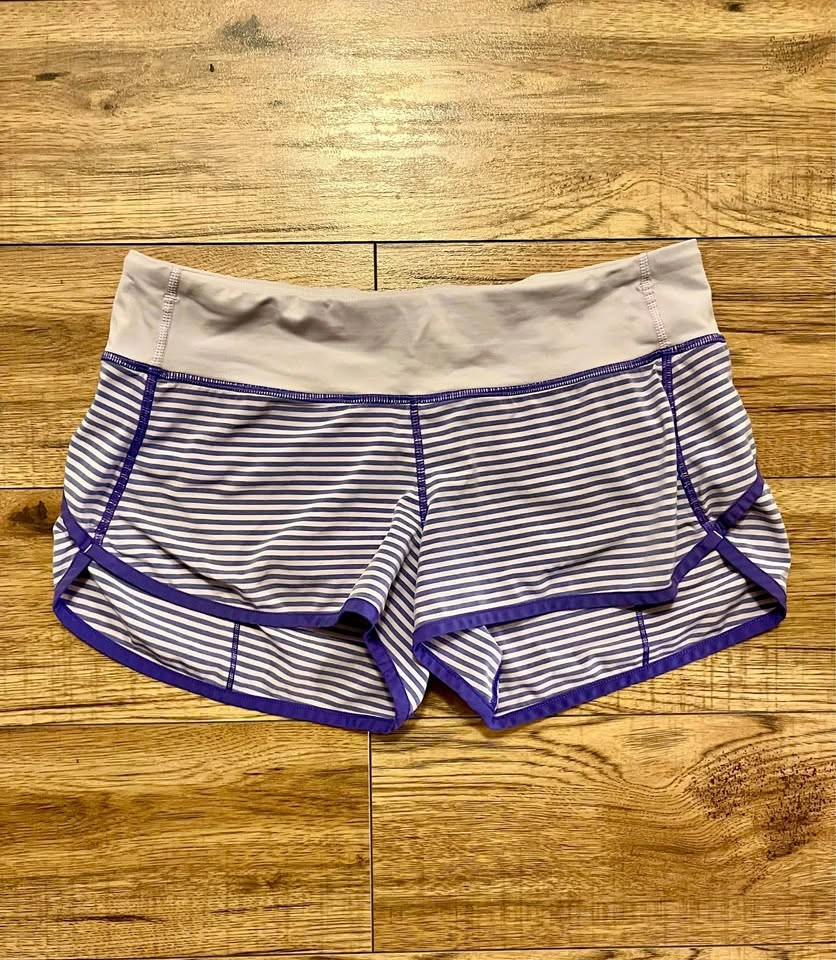 Lululemon Speed Shorts Iris Flower Stripe - Size 6 - photo 3