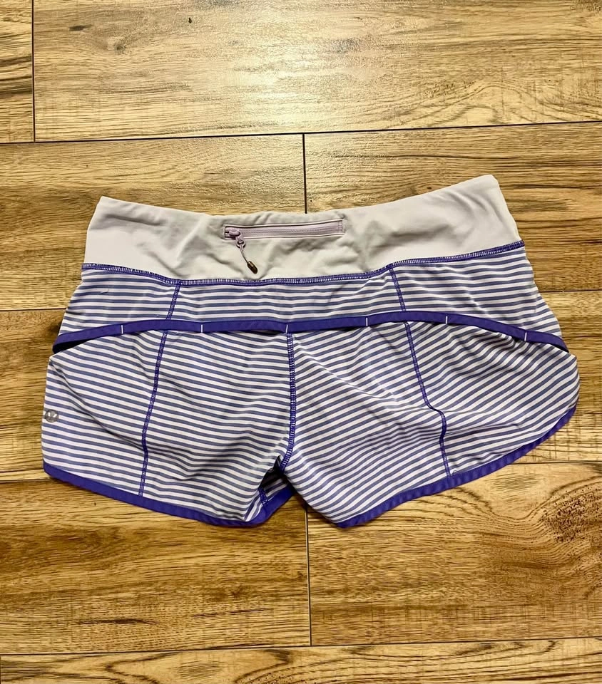 Lululemon Speed Shorts Iris Flower Stripe - Size 6 - photo 4