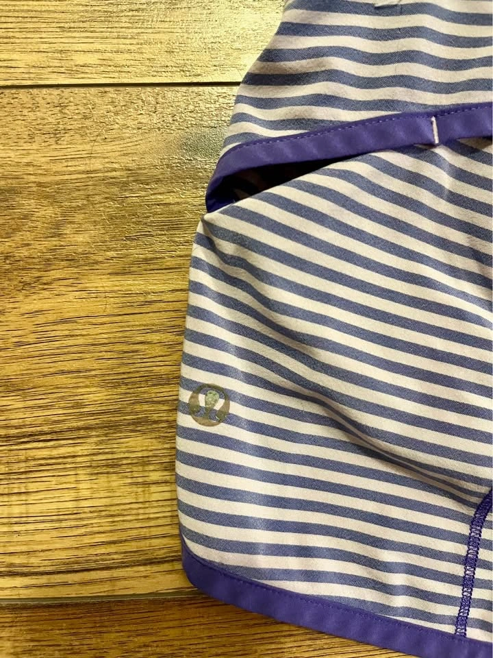 Lululemon Speed Shorts Iris Flower Stripe - Size 6 - photo 5