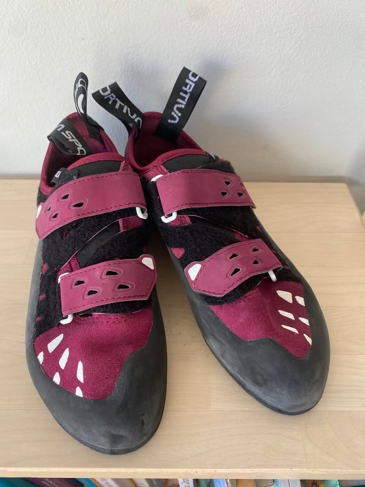 La Sportiva Climbing Shoes W7.5 + 8BPLUS Chalk Bundle - photo 2