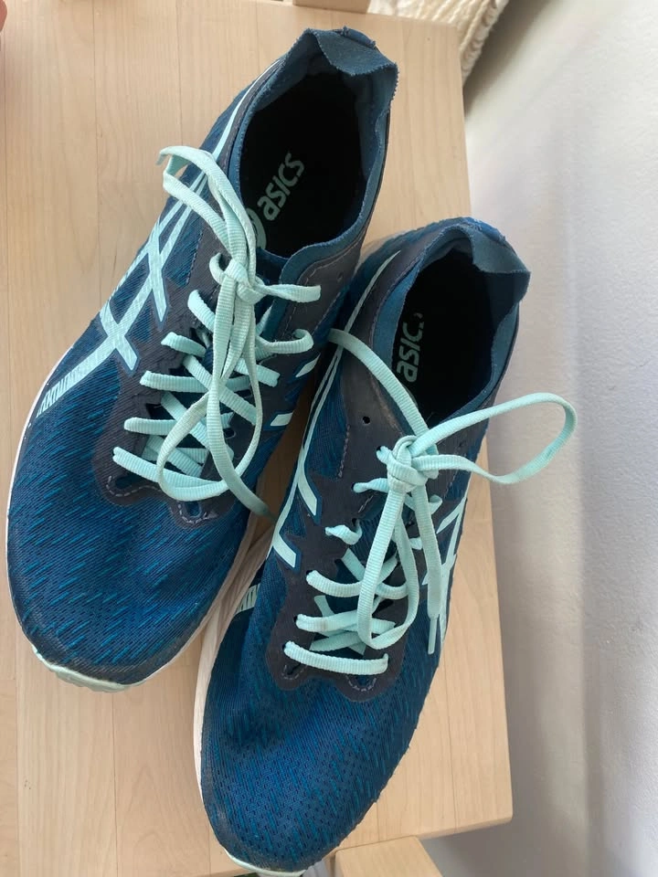 ASICS Magic Speed Women's Running Shoes – Size 8.5 – Carbon Plat - photo 4