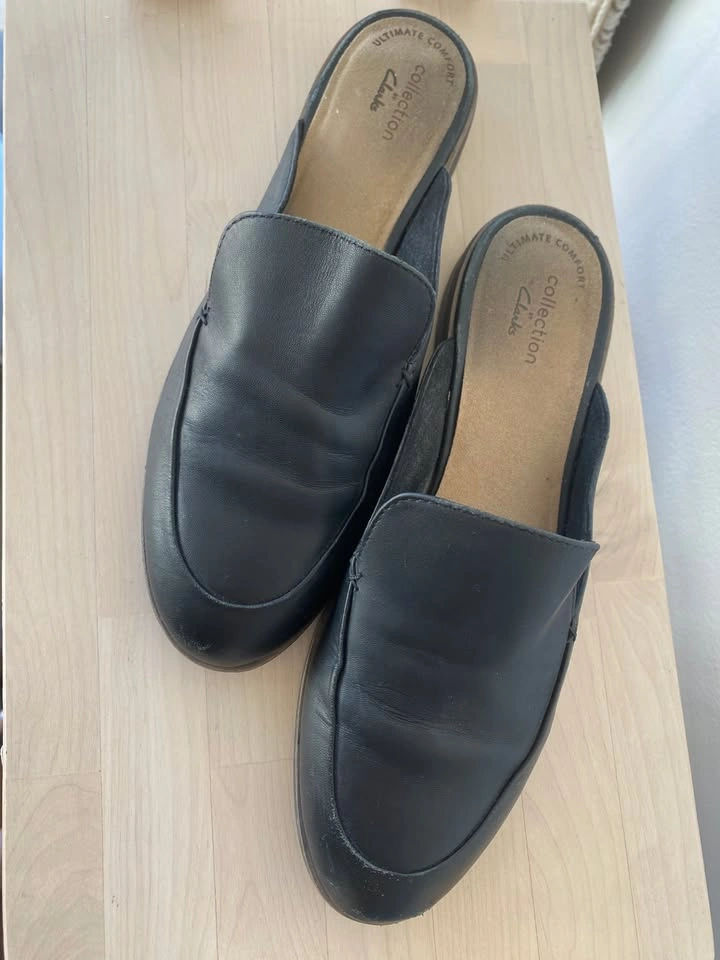 Clarks Collection Black Slip-On Mules – Size 8.5 - photo 3