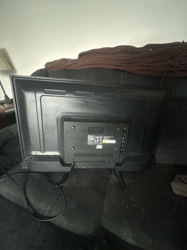 32" RCA Roku Smart TV (HD / WiFi) – Works Great - photo 2