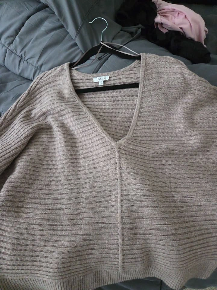 Reitmans XXL V-Neck Ribbed Sweater - photo 4