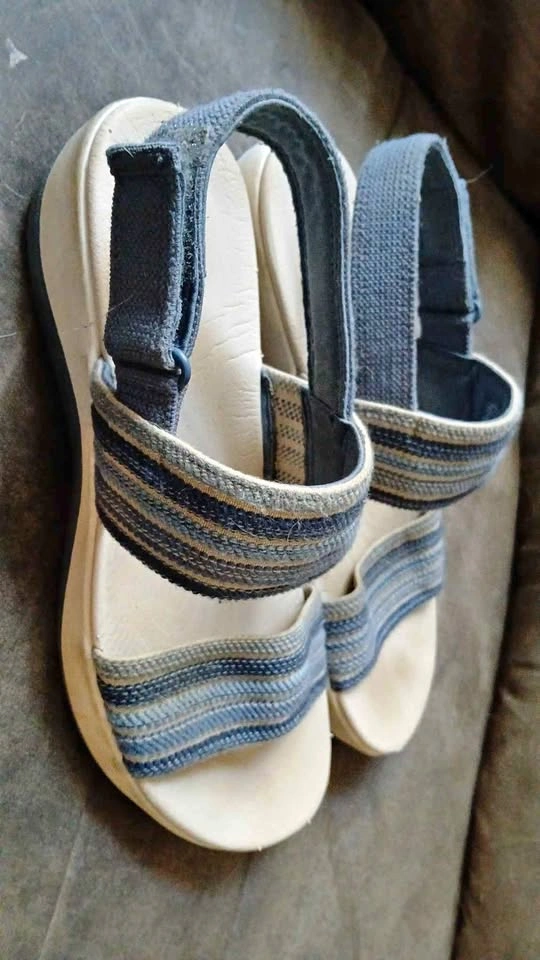 Clarks Arla Stroll Platform Sandals