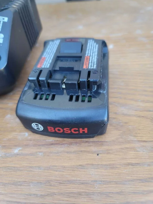 Bosch 18V Battery Charger and Two Batteries - photo 2