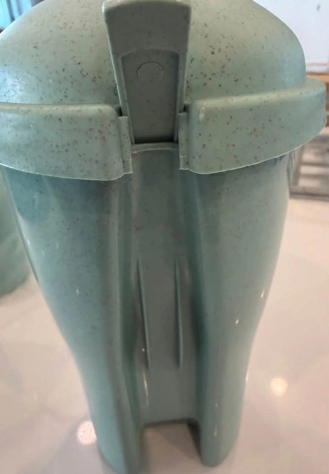 Salad glass on the go with fork and dressing container - photo 3
