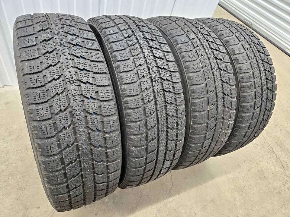 Toyo Observe Winter Tires 225/65R17