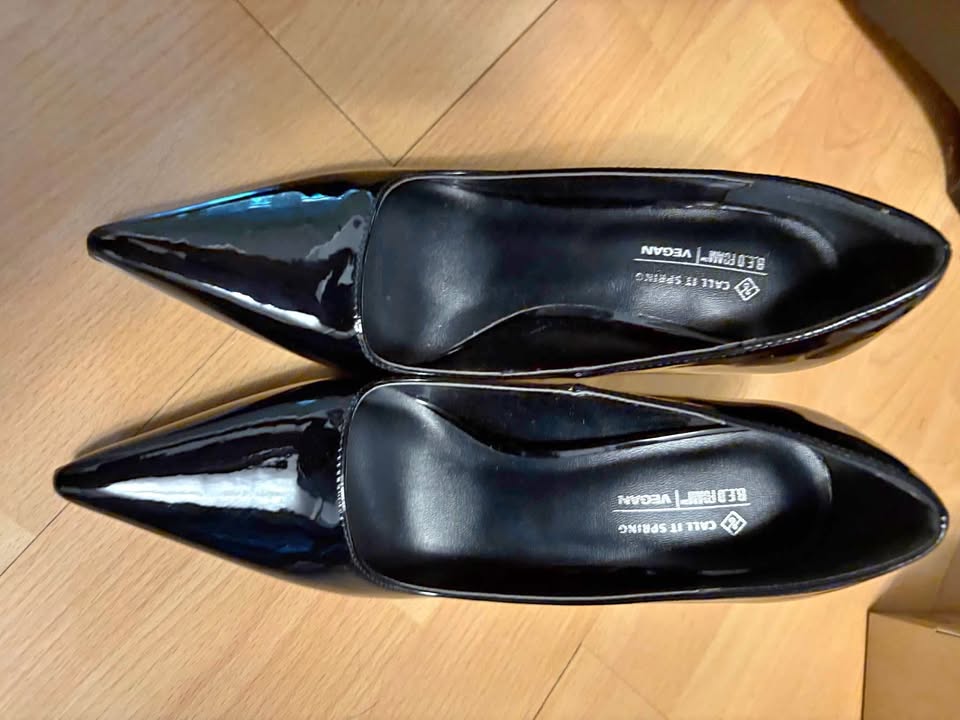 Black heels