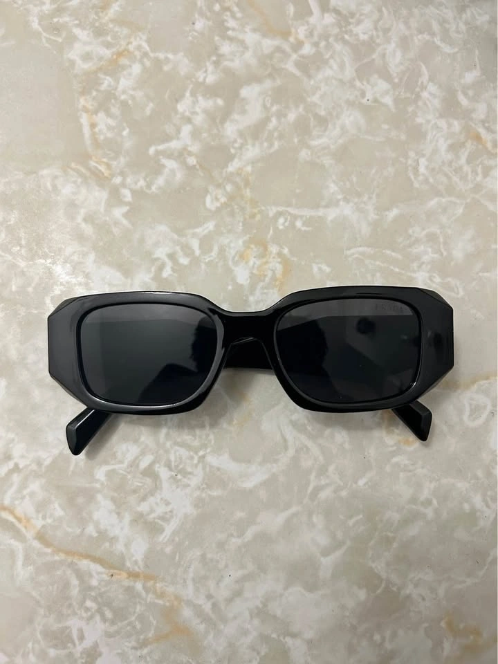 Black prada sunglasses - photo 3