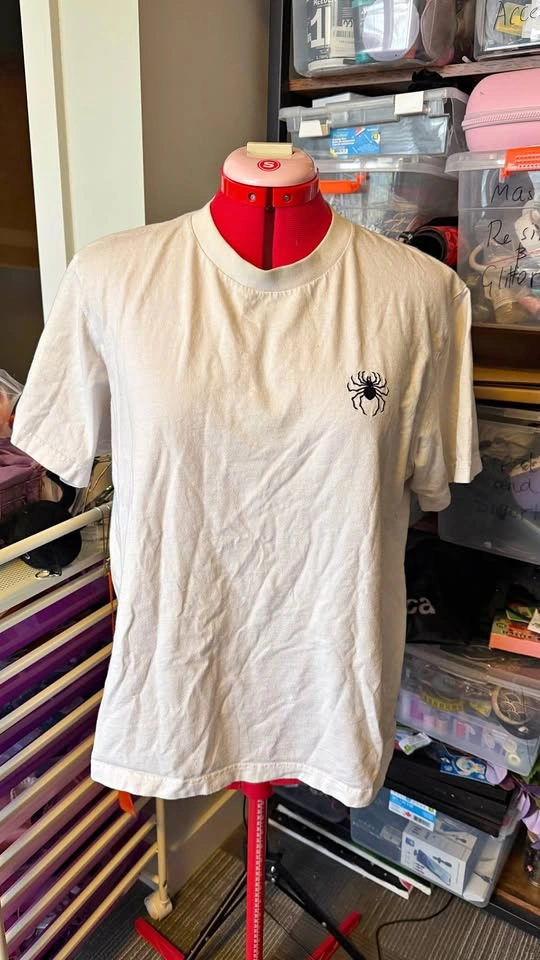 Uniqlo Hunter X Hunter t-shirt - Large