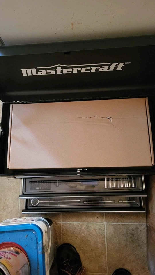 Four drawer Mastercraft toolbox - photo 3