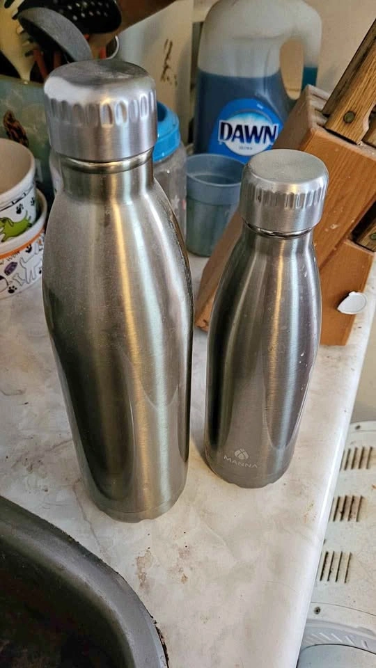 Stainless steel water bottles