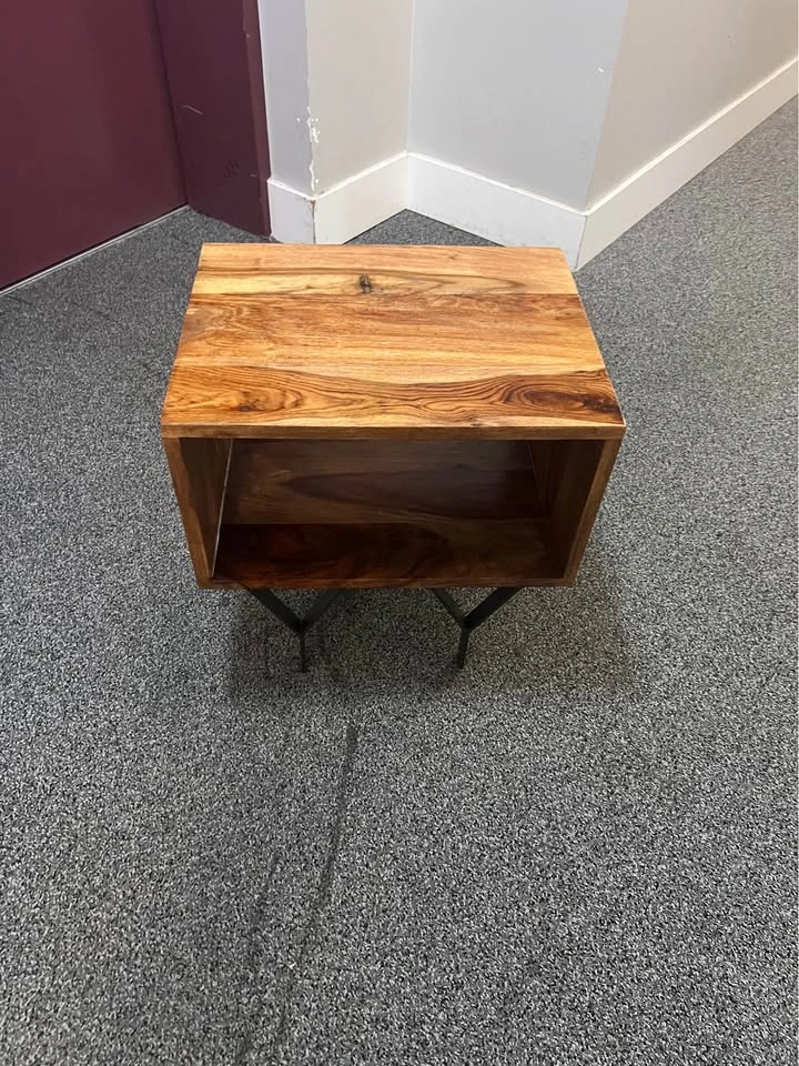 Rejuvenated Mid-Century Modern Inspired Accent Table - photo 4