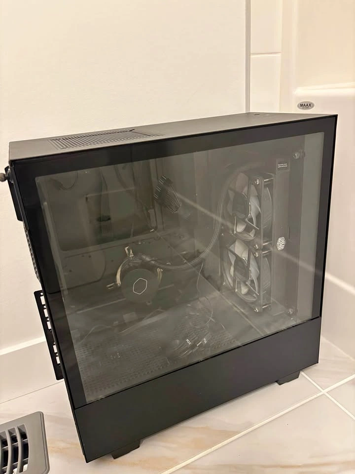 Nzxt + mastercooler liquid cooler + PSU