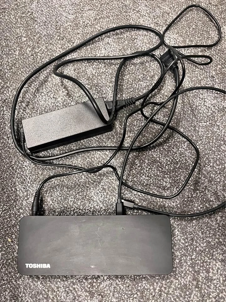 Toshiba - Thunderbolt 3 Dock