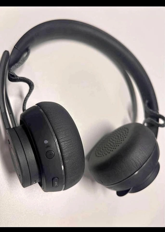 Logitech Zone Wireless Headset