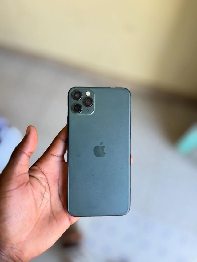 iPhone 11 Pro Max 100% 256GB - photo 2
