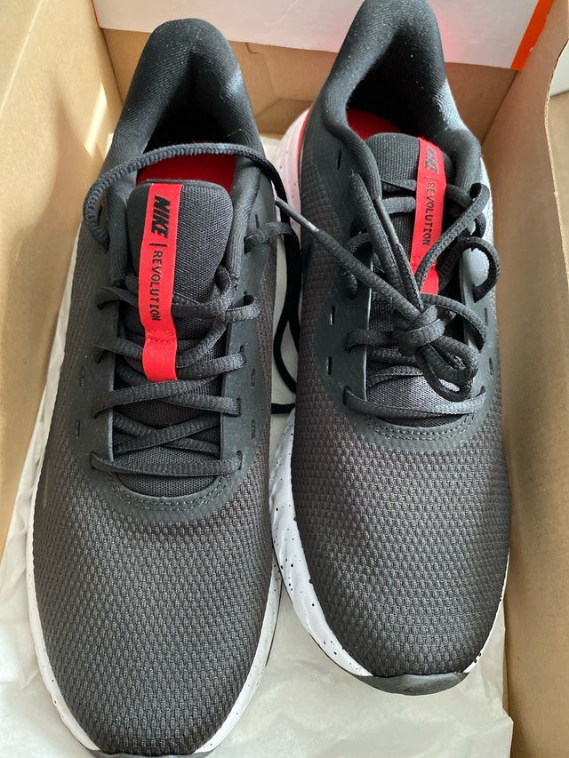 Nike Revolution 5 - photo 4