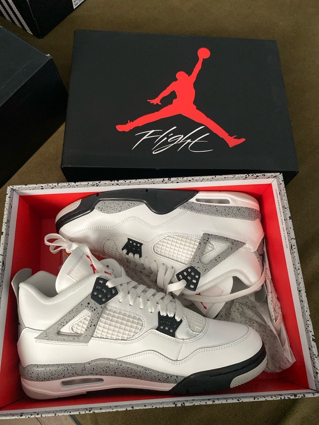 Nike Jordan 4 Retro