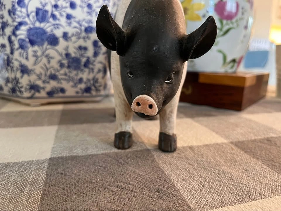 Rustic Folk Art Pig and Cow Figurines - photo 2